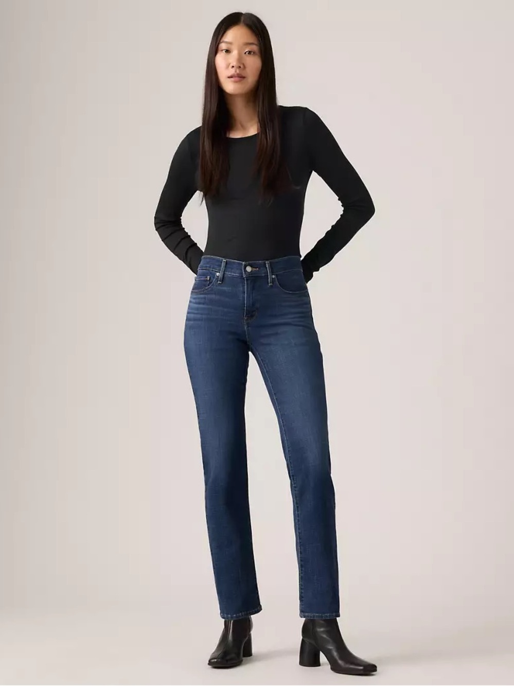 LEVI’s 314 Shaping Straight Women’s Jeans